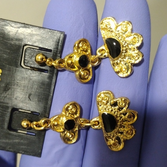 Women's Stylish Gold-tone Designed Black Color Stone Drop Dangle Earrings,1.5" - Picture 4 of 5